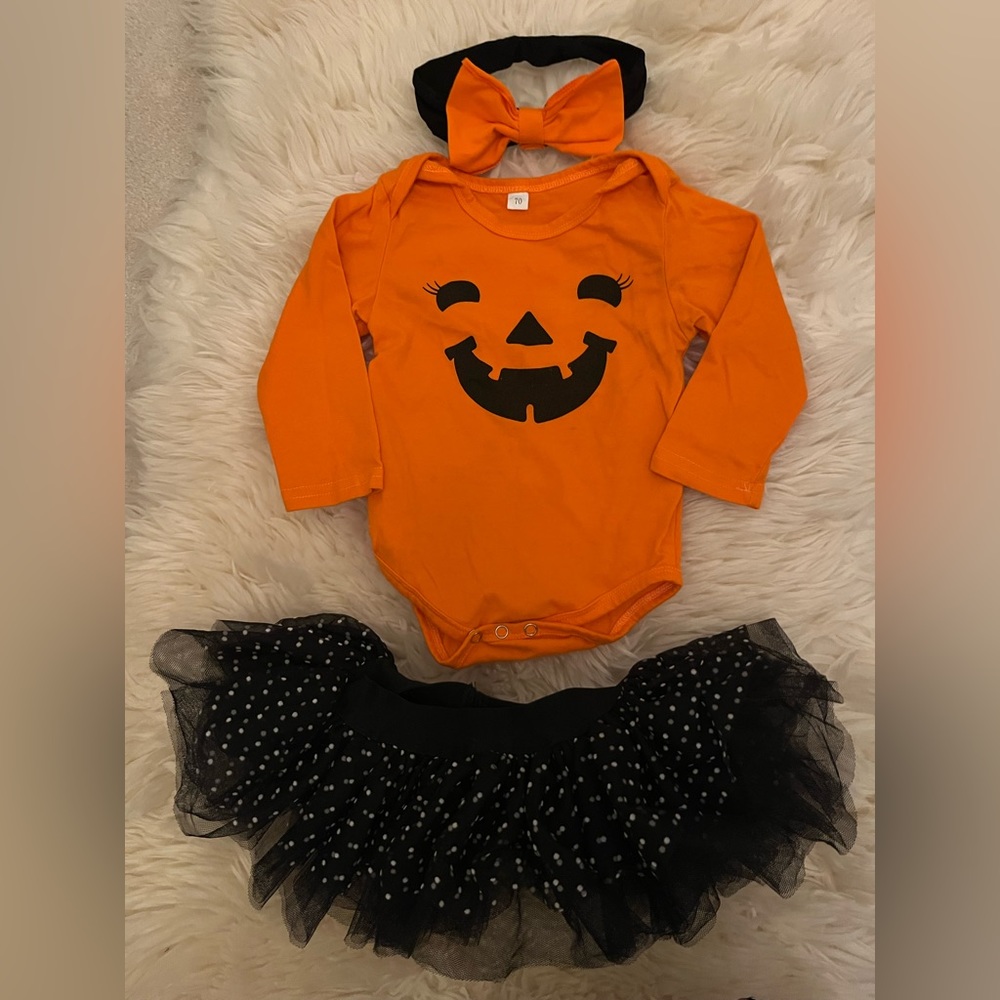 Halloween long sleeve onesie with tutu and bow, 3-6 months